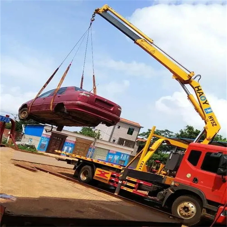 杭州富阳吊车吊汽车的正确方法